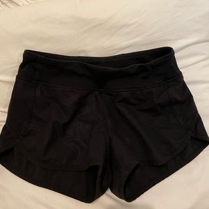 Ivivva black sparkly mesh 2.5 speed shorts